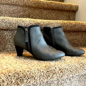 Heeled Booties - Gray